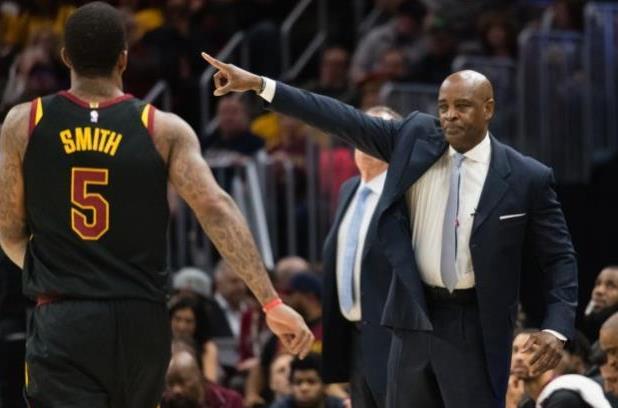 而中国男子 而中国男子