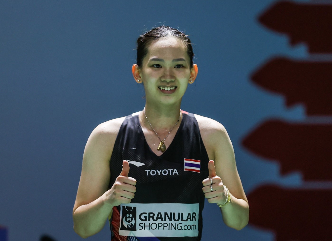 在众人瞩目 在众人瞩目