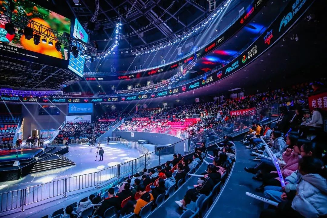 以吸引新观 以吸引新观